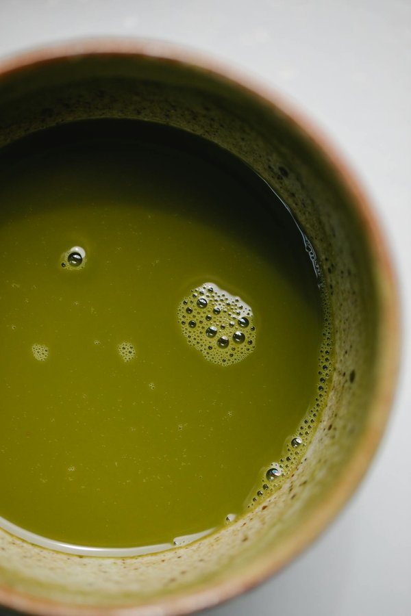 Quels sont les bienfaits du thé matcha dans des recettes de desserts minceur?